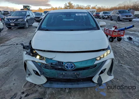 2017 Toyota Prius Prime из США, поврежденный, VIN JTDKARFP4H3031647